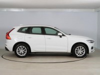 Volvo XC60  B4 AWD Momentum