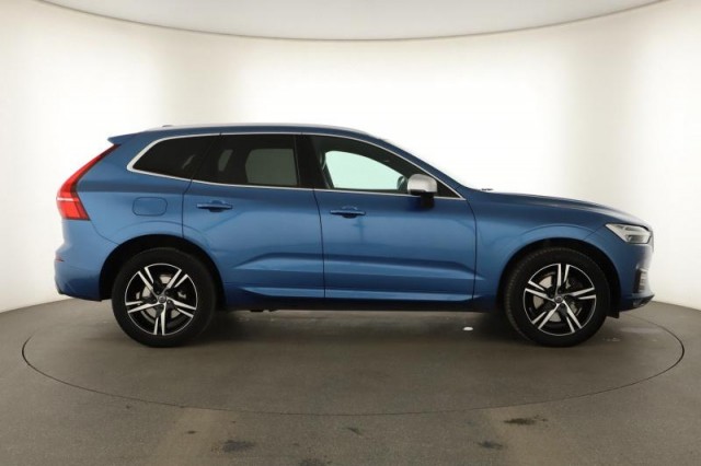 Volvo XC60  T5 AWD R-Design