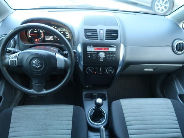 Suzuki SX4  1.5 VVT GL