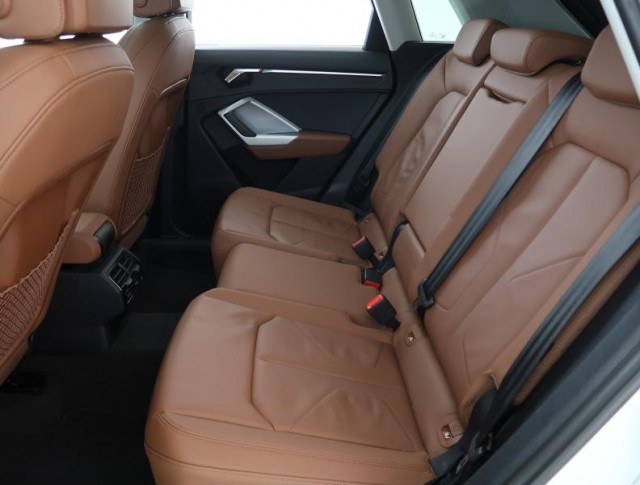 Audi Q3  45 TFSI Advanced