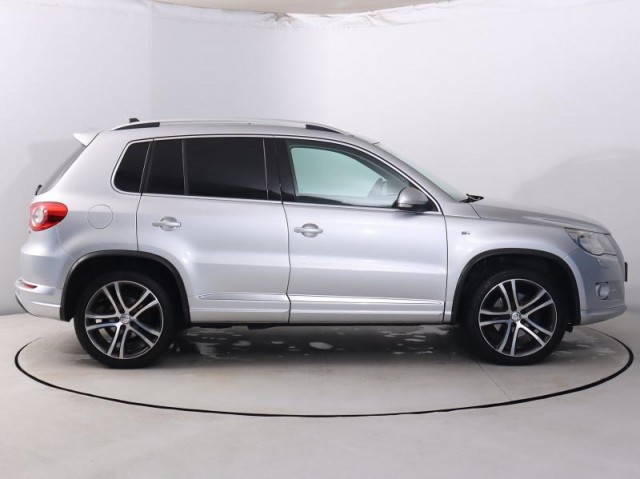 Volkswagen Tiguan  2.0 TDI 