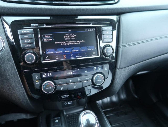 Nissan X-Trail  1.3 DIG-T Tekna