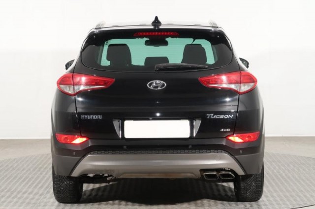 Hyundai Tucson  2.0 CRDi 