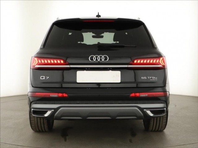 Audi Q7  55 TFSI e 