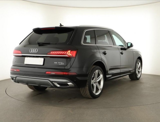 Audi Q7  55 TFSI e 