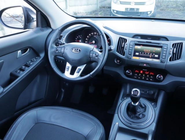 Kia Sportage  2.0 CRDi 