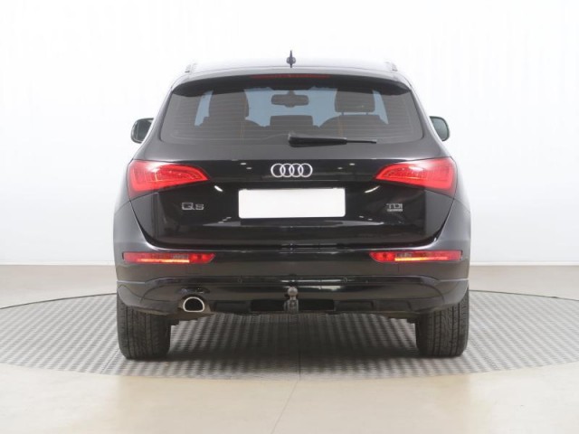 Audi Q5  2.0 TDI 