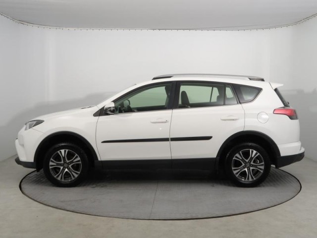 Toyota RAV 4  2.0 VVT-i 