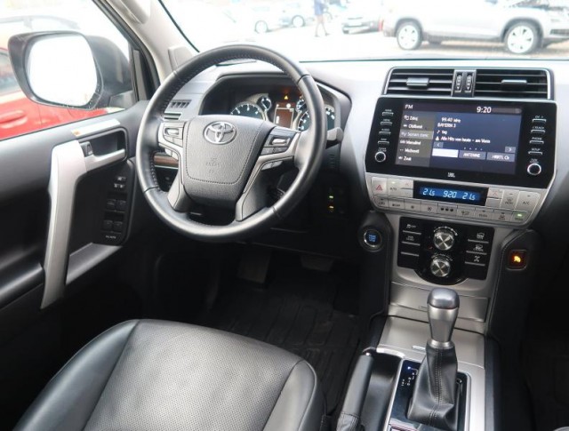 Toyota Land Cruiser  2.8 D-4D 