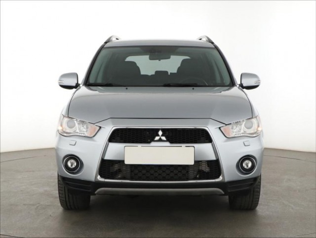 Mitsubishi Outlander  2.2 DI-D 