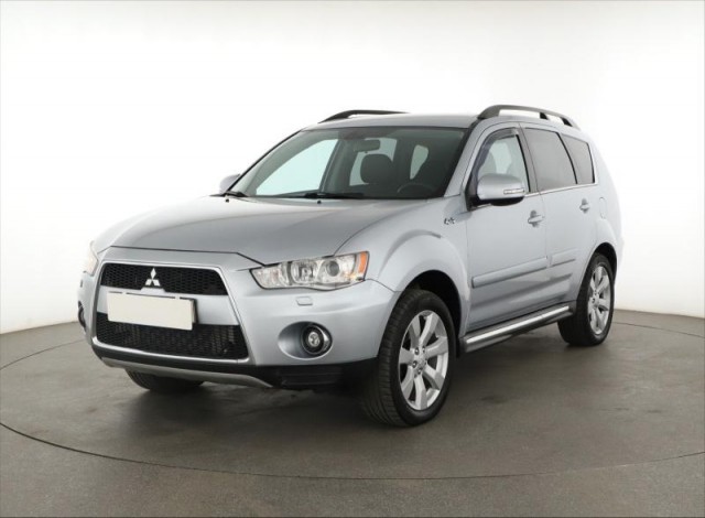 Mitsubishi Outlander  2.2 DI-D 