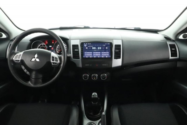 Mitsubishi Outlander  2.2 DI-D 