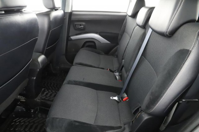 Mitsubishi Outlander  2.2 DI-D 