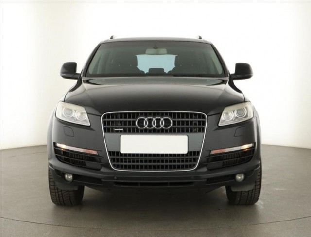 Audi Q7  3.0 TDI 