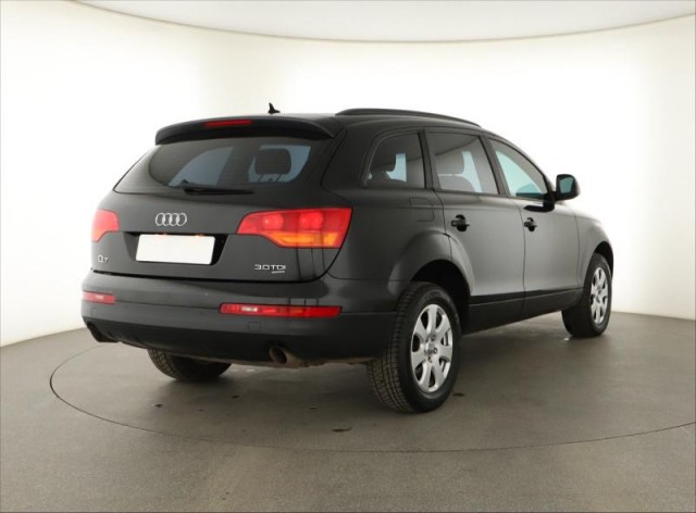 Audi Q7  3.0 TDI 