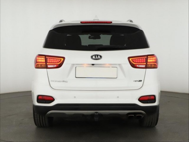 Kia Sorento  2.2 CRDi 