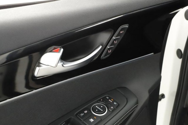 Kia Sorento  2.2 CRDi 