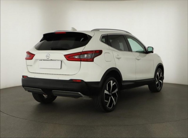 Nissan Qashqai  1.2 DIG-T Tekna