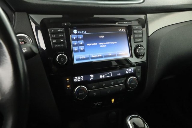 Nissan Qashqai  1.2 DIG-T Tekna