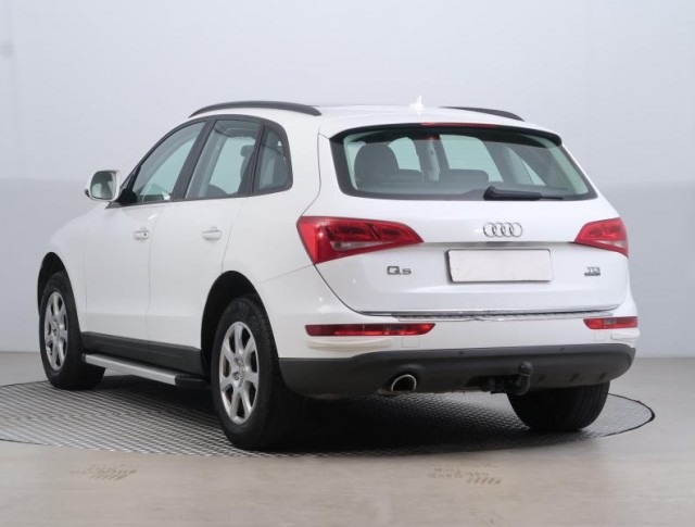 Audi Q5  2.0 TDI 
