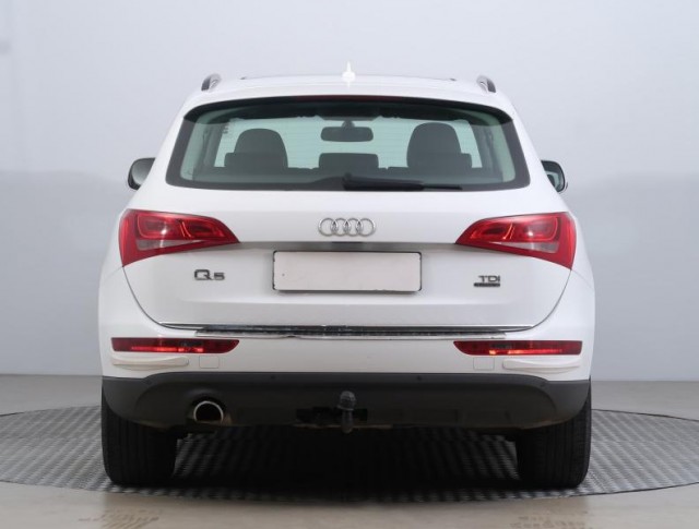Audi Q5  2.0 TDI 