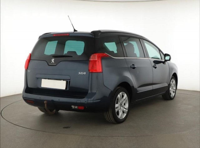 Peugeot 5008  2.0 BlueHDi 