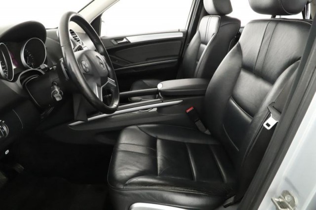 Mercedes-Benz ML  ML 320 CDI 