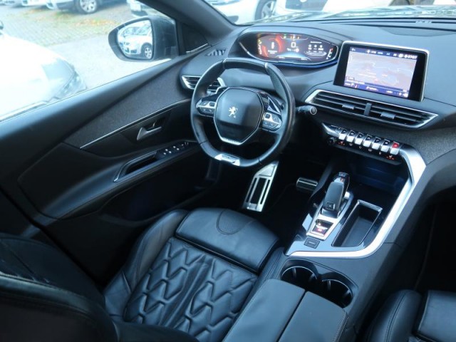 Peugeot 5008  1.6 BlueHDi GT Line