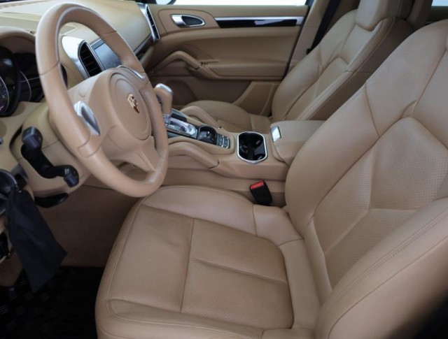Porsche Cayenne  S 