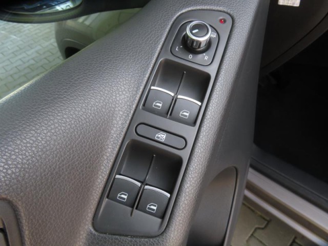 Volkswagen Tiguan  2.0 TDI Sport