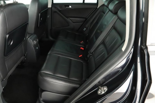 Volkswagen Tiguan  2.0 TSI 