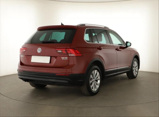 Volkswagen Tiguan  2.0 TSI Highline