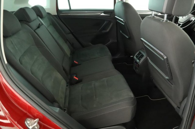 Volkswagen Tiguan  2.0 TSI Highline