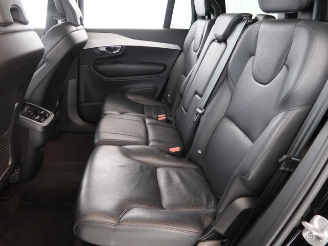 Volvo XC90  B5 AWD R-Design