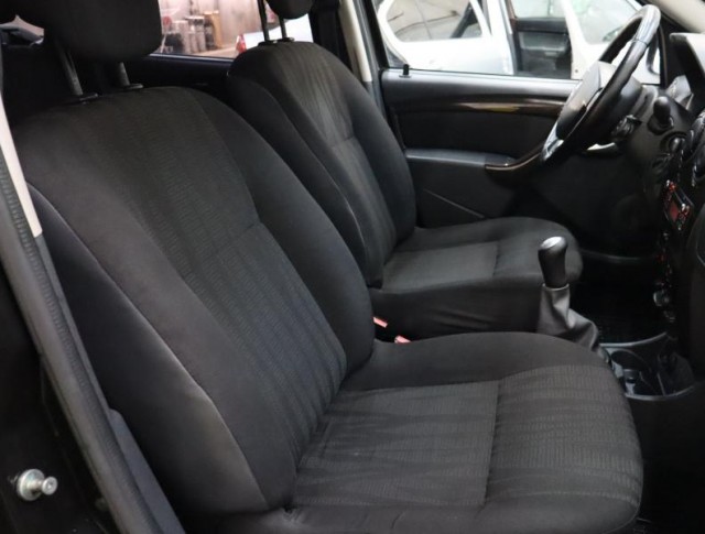 Dacia Duster  1.6 16V Access