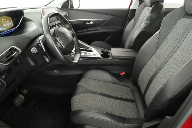 Peugeot 3008  1.2 PureTech 
