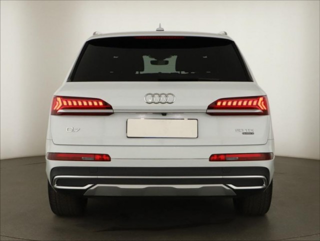 Audi Q7  50 TDI S-Line