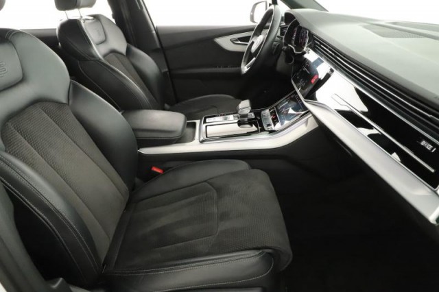 Audi Q7  50 TDI S-Line
