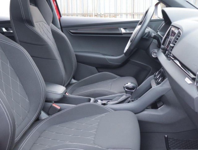 Škoda Karoq  1.5 TSI Sportline