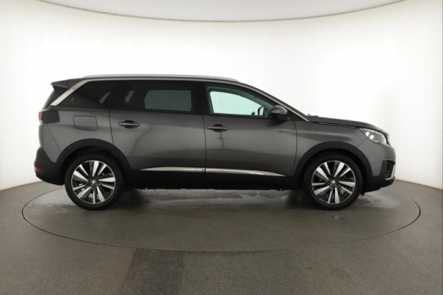 Peugeot 5008  1.6 HDi 