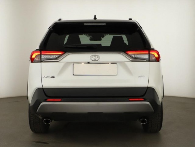 Toyota RAV 4  2.0 Valvematic 