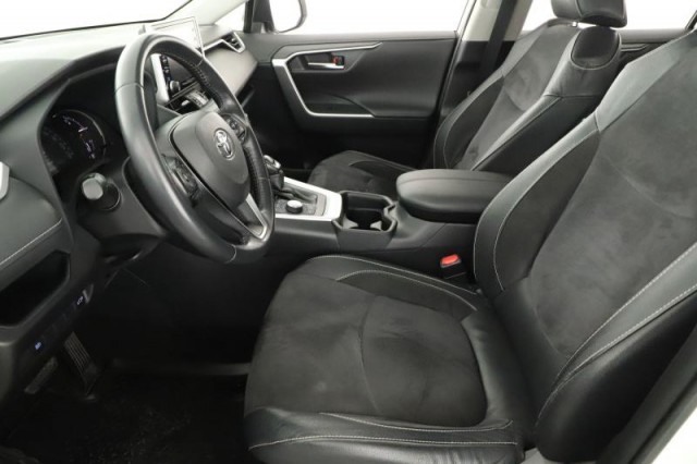 Toyota RAV 4  2.0 Valvematic 