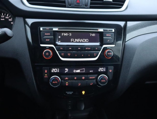 Nissan X-Trail  2.0 dCi Connect