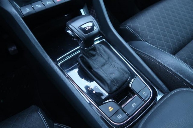 Škoda Karoq  1.5 TSI 