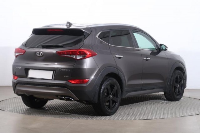 Hyundai Tucson  2.0 CRDi Select