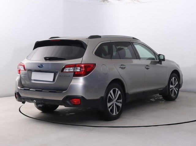 Subaru Outback  2.5 i 