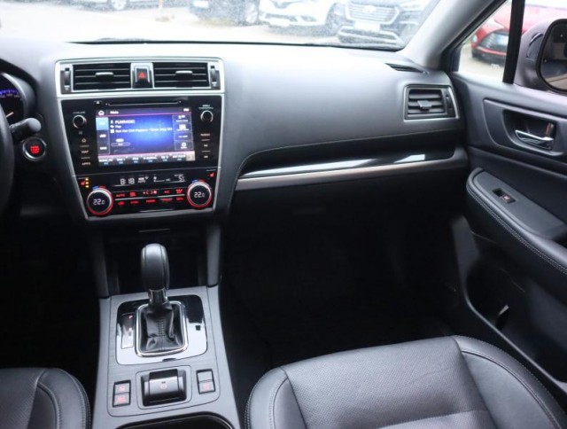 Subaru Outback  2.5 i 