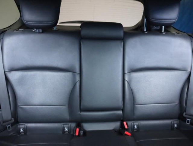 Subaru Outback  2.5 i 