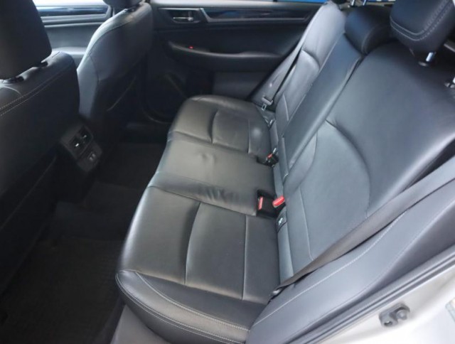 Subaru Outback  2.5 i 