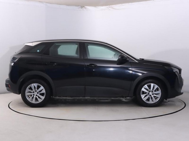Peugeot 3008  1.5 BlueHDi 